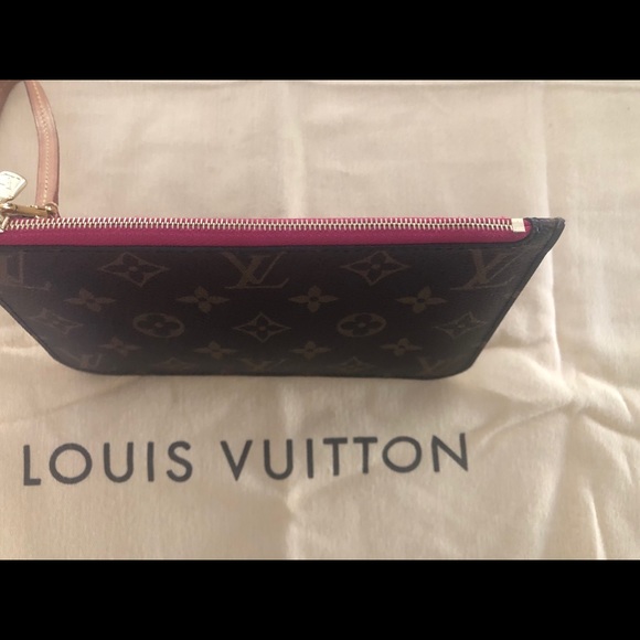 Louis Vuitton Neverfull Wristlet Pink and Brown - Picture 3 of 4